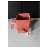 Scotts SpeedyGreen 3000 Broadcast Spreader and Hand-Held Lawn Care Tools Collection