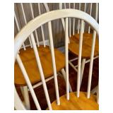 K - Set of 8 Windsor-Style Dining Chairs with White Spindles and Wood Seats