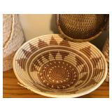 LL - Collection of 4 Handwoven Baskets and 13 Inspirational River Stones