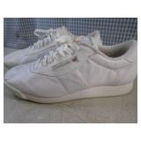 (CS) Pair of Reebok Classic Shoes S...