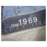 (CS) 5 Pair of Assorted Jeans - Rus...