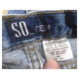 (CS) 5 Pairs of Assorted Jeans - Bo...