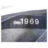(CS) 5 Pair of Assorted Jeans - Wra...