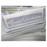 (CS) 5 Pair of Assorted Jeans - Wra...