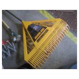 (BS) Yard Tools - Rake, Shovel, Edg...