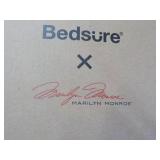 Bedsure Marilyn Monroe Sherpa Blank...
