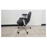 Upholstered Office Chair with Armrests and Metal Base