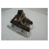 Vintage 1960s Hockey Skates Mens Size 10. In Original Box.