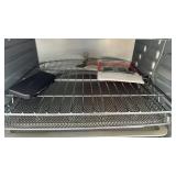 Gourmia XL Digital Countertop Oven with Air Fry Function - like new condition