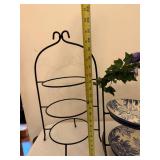 2 Metal Plate Racks with Decorative Plates and Faux Ivy Accent