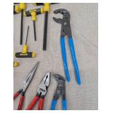 Assorted Hand Tool Set