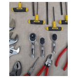 Assorted Hand Tool Set