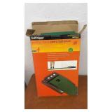 Golf Digest Putting Mat with Electric Ball Return