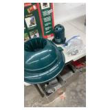 Swivel Straight Christmas Tree Stand with Original Box