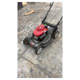 Honda HRX217 Versamow Self-Propelled Lawn Mower- Used once!