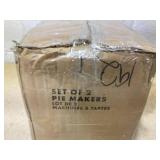 Curtis Stone 2-pack Pie and Bundt Makers (COLOR MAY VARY)