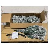 COSTWAY 6 FT Snow Flocked Christmas Tree, Artificial Holiday Hinged Pine Tree with 600 Branch Tips, Solid Metal Stand, Premium Xmas Full Fake Tree for Home, Office, Party Decoration