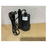 Costway Submersible Utility Pump 1/3HP 2400GPH Portable Electric Water Pump 10 FT Cord