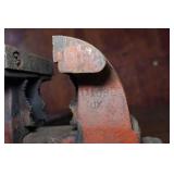 Wilton Swivel Base Bench Vise