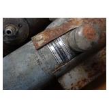 *2* Pneumatic Fluid Pumps