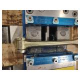 Kurt DX6 6" Crossover Machine Vise ...