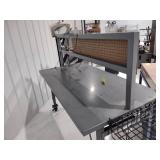 Rolling Workbench with Magnifying L...