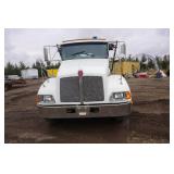 2006 Kenworth T-300 Roll Off Hook Truck