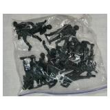 Mixed Lot of Vintage Plastic Toy Soldiers Army Men