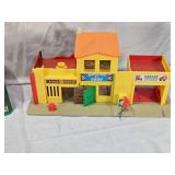 Shelcore Chunky Farm and Fischer Price Police Station, Barber Shop, Garage