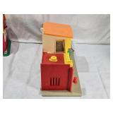 Shelcore Chunky Farm and Fischer Price Police Station, Barber Shop, Garage