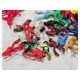 Large Lot of Vintage Plastic Toy Figures Cowboys and Indians