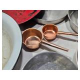 Kitchenware Items including Queen Ann Glasbake Cake Pan, Pyrex Cake Pan, Rice Cooker Pan No Lid, Copper Measuring Cups, and Glass Bowls