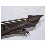 Primitive Carpet Stretcher