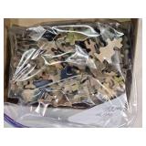 Lot of 5 Guild and Fighters for Freedom Picture Puzzles, including Guild No. 3900 and Fighters for Freedom No. 3902 - One has some bent pieces, One is Complete, One is Missing a Single Piece