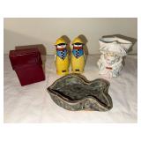 Antique Noritake Deco Lady "Pierrette" salt and pepper shakers, Ceramic Figurines & Dish Collection