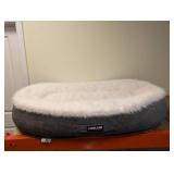 KIRKLAND SIGNATURE CUTTLER PET BED