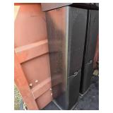 2 Polk Audio RT600i floor standing tower speakers and 1 Polk Audio CS400i center channel speaker.