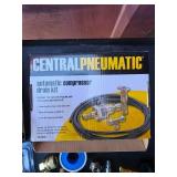 Assorted air fittings and hoses