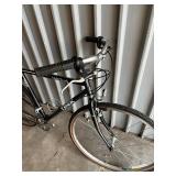 Trek 750 Hybrid Bicycle - Size Medium
