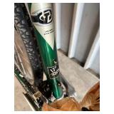 Trek 720 Hybrid Bicycle - Size Medium