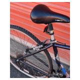 Trek 700 Hybrid Bicycle - Size Medium