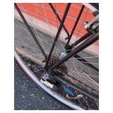 Trek 720 Hybrid Bicycle - Size Large / Extra Large