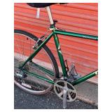 Trek 720 Hybid Bicycle - Size Large