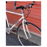 Trek 730 Hybrid Bicycle - Size Large