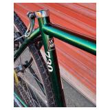 Trek 730 Hybrid Bicycle - Size Medium