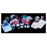 P - Set of 4 Hand-Carved Wooden Santa Figurines by Pobbie Crafty Crafts