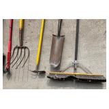 G - Yard and Garden Tool Collection with Rake, Shovels, Pitchfork, Broom and More