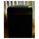 LR - Royal 1630mc 16-Sheet Microcut Paper Shredder