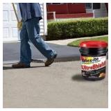 Lot of Latex-ite 4.75 Gal. Ultra Shield Driveway Filler Sealant   Customer Returns See Pictures