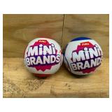 Mini brands toys (lot of 2)